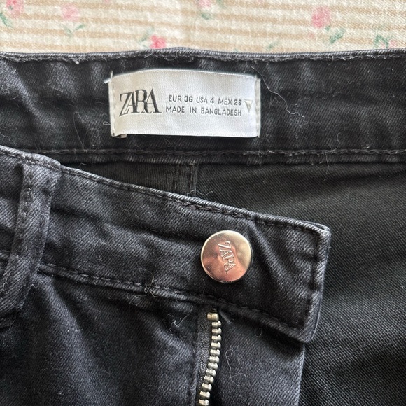 ZARA Black Denim Pants - Picture 2 of 4